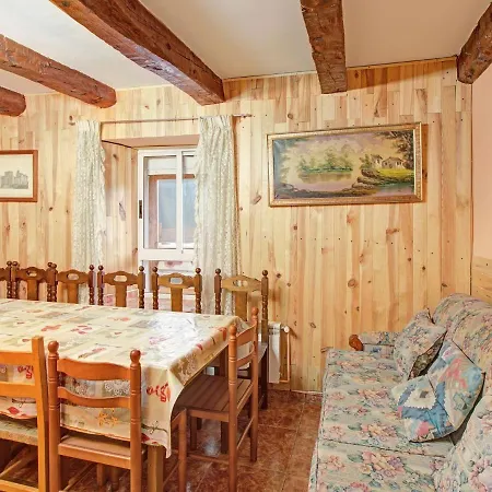 Semesterbostad Retreat With Terrace *