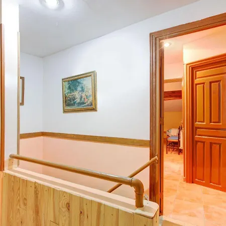 Semesterbostad Retreat With Terrace