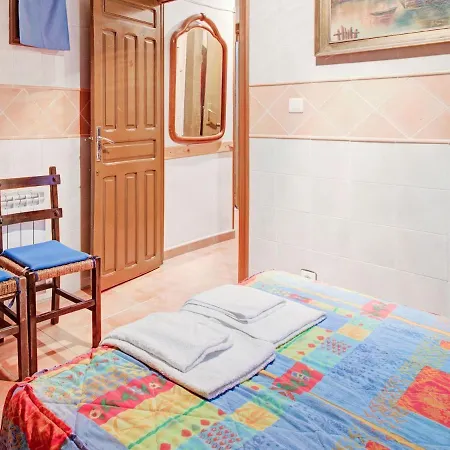 Retreat With Terrace Semesterbostad