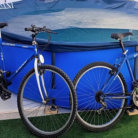 Retreat With Terrace Semesterbostad *